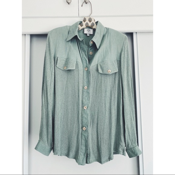 Vintage Linen Buttondown - Picture 2 of 3